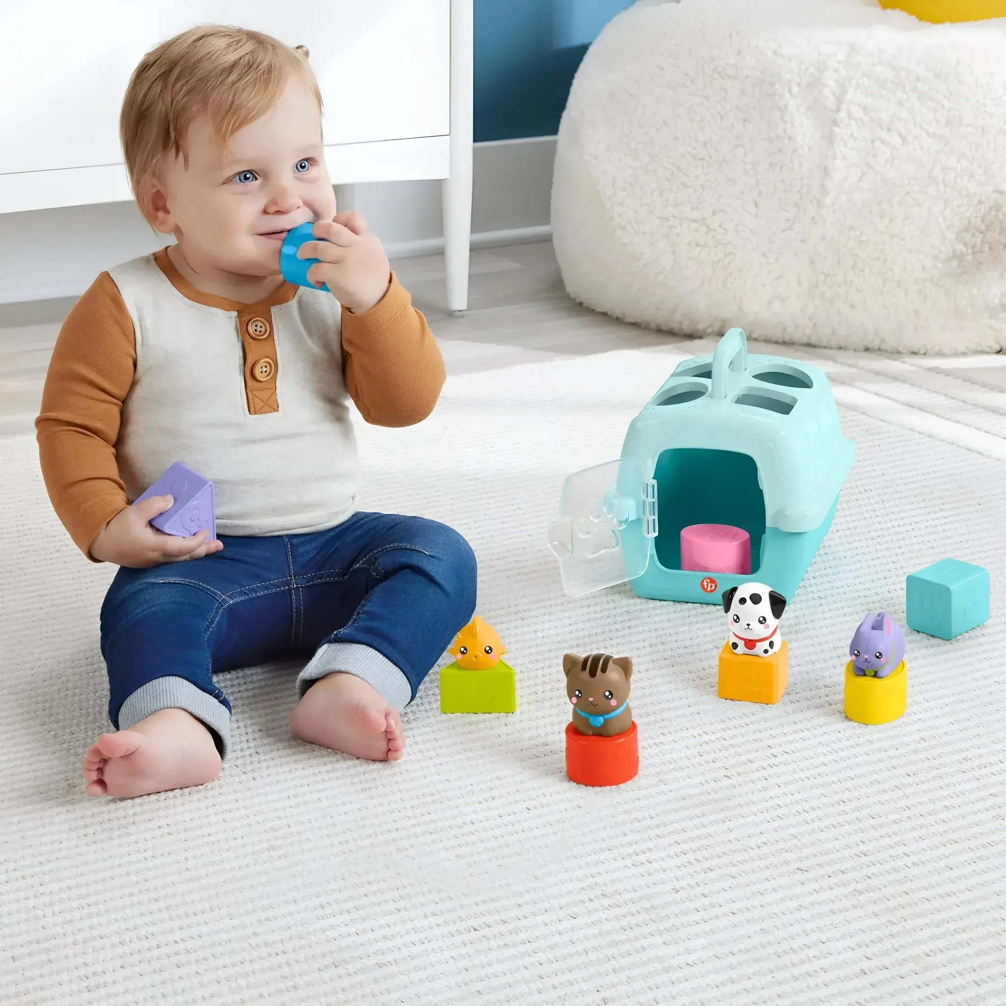 Pets™ Sort And Stow Pet Carrier™